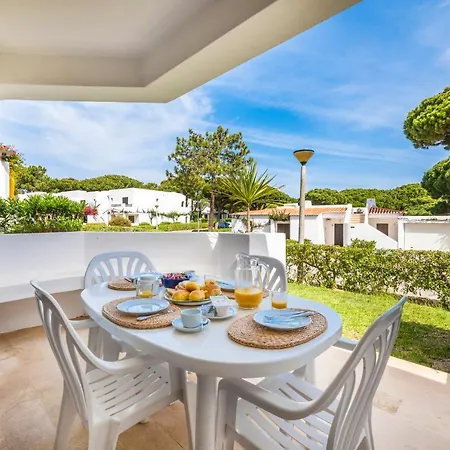 아파트 Family Holidays @ Balaia 143 *